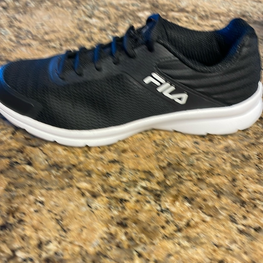 Fila cool max running shoes